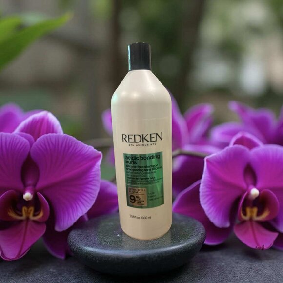 Redken Acidic Bonding Curls Shampoo 33.8 oz - Picture 1 of 1